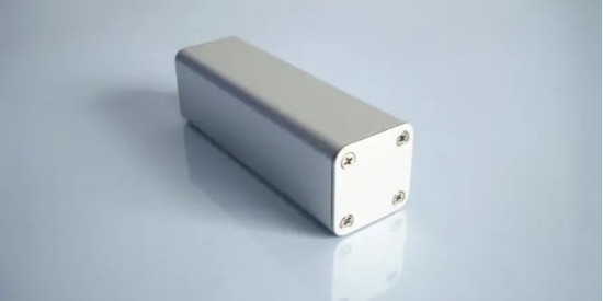 鋁殼機加工油污怎么處理，還好有電池鋁殼清洗劑